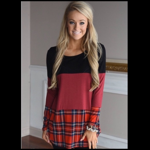 Tops - 🍷🎉HP🎉⚠️1 LEFT:Smalls Plaid Top  w/ lace back!!